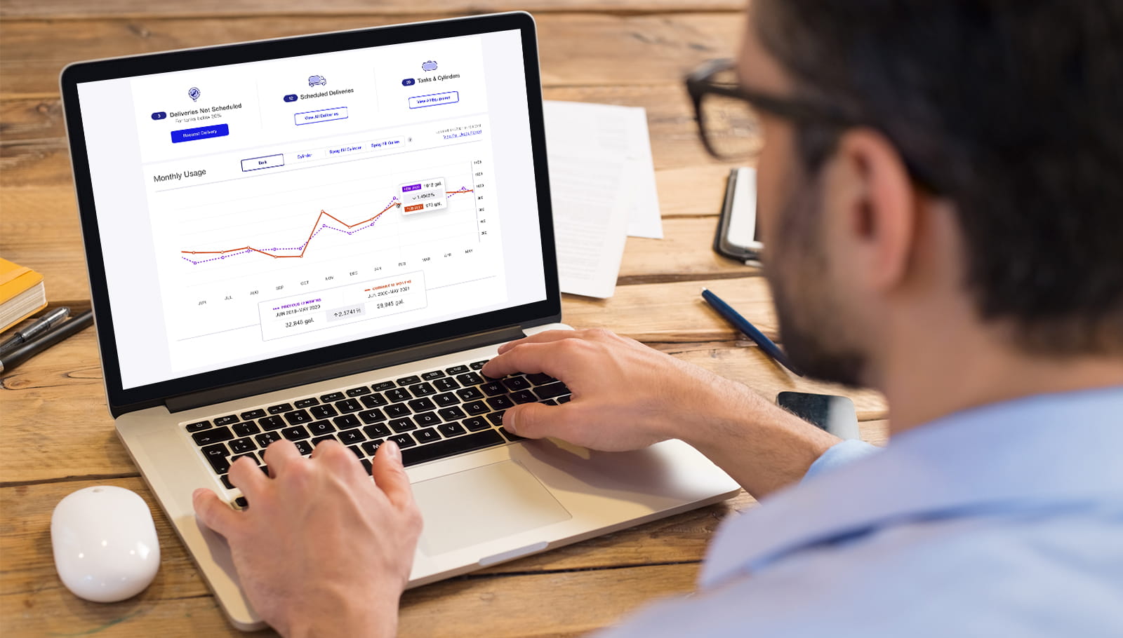 Man typing on laptop